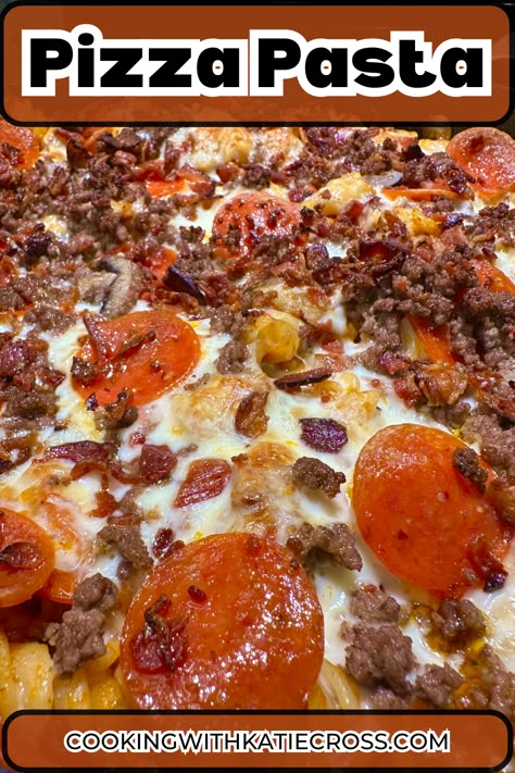 This Pizza Pasta is an easy and highly customizable delicious meal for all the pizza lovers out there! Pizza Pasta Skillet, Supreme Pizza Pasta Bake, Pizza Pasta Bake Casserole, Pizza Hotdish Casseroles, Pizza Hotdish, Spagetti Pizza, Food Recipes Pizza, Supreme Pizza Pasta, Main Dish Meals