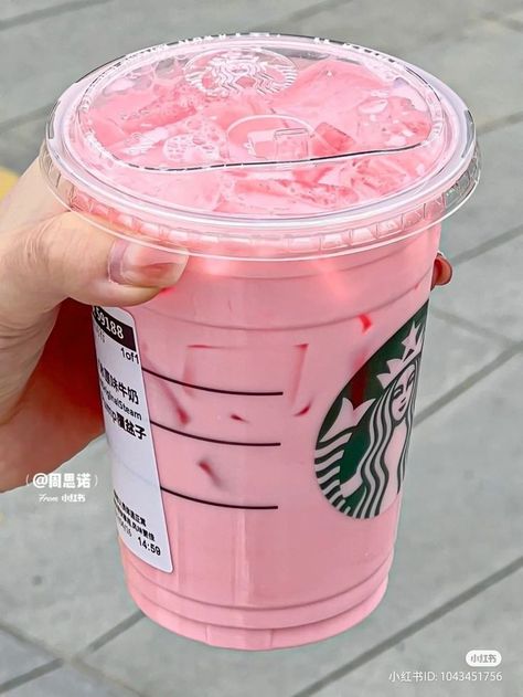 Drink Bottle Aesthetic, Minuman Starbucks, Korean Drinks, Starbucks Aesthetic, Aesthetic Drink, Cute Drinks, Bubble Tea Boba, Aesthetic Drinks, Pink Food