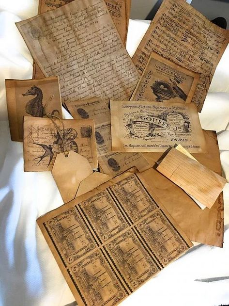 Learn how to tea stain paper for art journals, junk journals and other paper projects Victorian Library Aesthetic, Cracked Tongue, Staining Paper, Dyeing Paper, Tea Dyed Paper, Personal Sovereignty, Victorian Library, Altered Books Pages, Halloween Wine Bottles