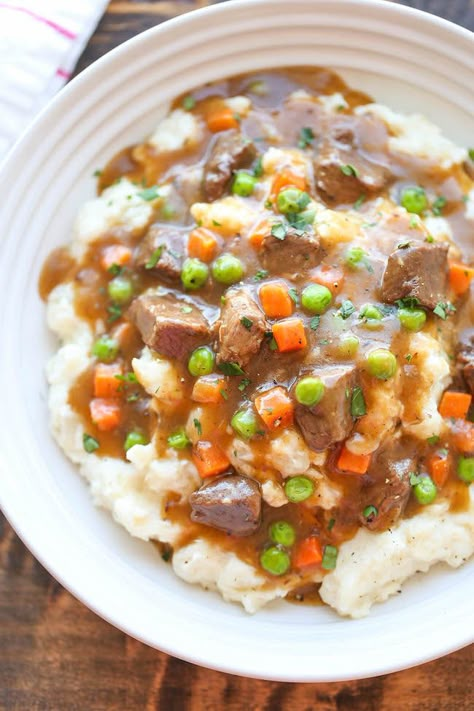 Irish Beef Stew - Damn Delicious Irish Beef Stew, Irish Foods, Irish Beef, Carne Guisada, Irish Stew, Irish Food, Garlic Mashed Potatoes, Garlic Mashed, Fall Soups