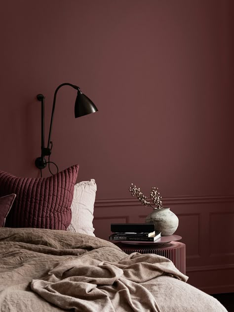 Mauve Bedroom, Burgundy Room, Burgundy Bedroom, Jotun Lady, Burgundy Walls, Dark Bedroom, Bedroom Wall Colors, Bedroom Red, Red Rooms