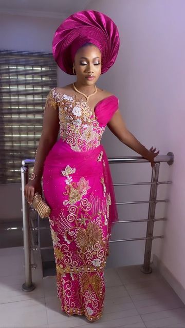 Trending Lace Styles For Ladies 2023, Gorge Gown Styles For Women, Traditional Bride Dress, Asoebi George Styles For Wedding, Nigeria George Styles, Styles For George Gowns, Nigeria Gorge Gown Styles, George Skirt And Blouse Styles, Gorge Fabric Styles