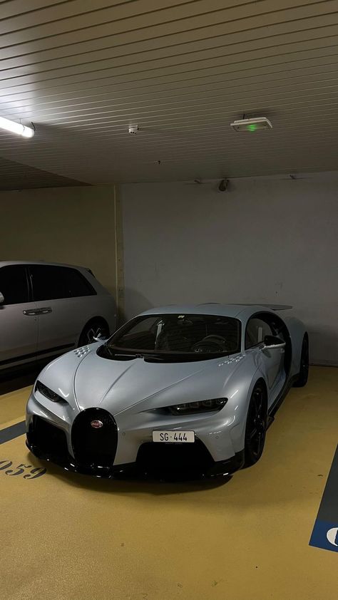 Billionare Lifestyle, Bugatti Chiron Super Sport, Aesthetic Cars, Street Racing Cars, Bugatti Chiron, Cars 2, Super Luxury Cars, Top Cars, Dream Garage