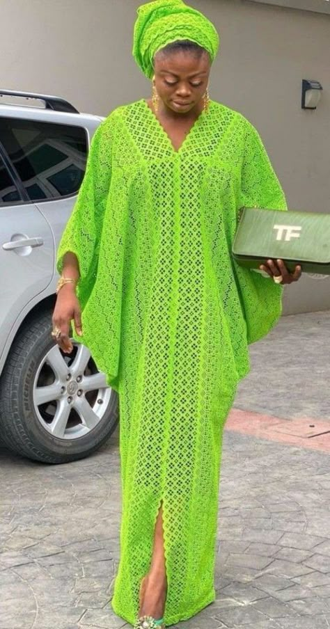 Latest Lace Bubu Gown Styles - Gist94 Lace Material Styles, Lace Bubu, Latest Lace Gown Styles, Latest Bubu Gown Style, Kaftan Lace, Latest Lace Styles, Green Kaftan, Lace Dress Classy, Boubou Styles For Women