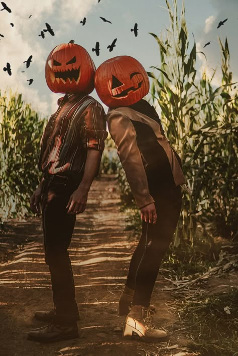 Pumpkin On Head Picture, Pumpkin Mask Photoshoot, Pumpkin Head Photography, Pumpkin Reference Photo, Pumpkin Head Photoshoot Siblings, Pumpkin On Head Photoshoot, Pumpkin Head Poses, Pumpkin Head Pics, Pumpkin Heads Photoshoot