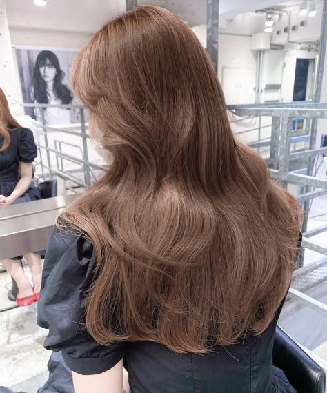 Korean Brown Hair, Brown Haircolour, Korean Hair Color, Brown Hair Looks, Brown Hair Inspo, Hair Color Streaks, Pretty Hair Color, Light Hair Color, Brown Blonde Hair