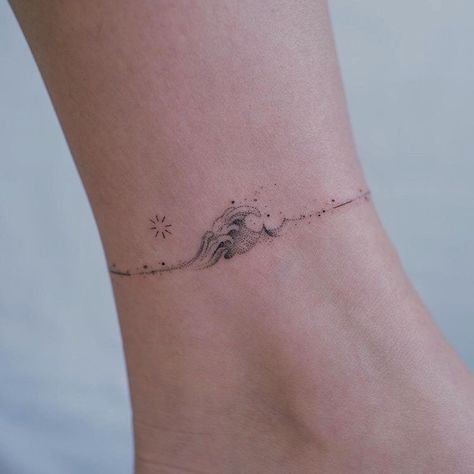 Zee Tattoo, Tattoos Pulseras, Ankle Band Tattoo, Small Wave Tattoo, Tato Minimal, Ankle Bracelet Tattoo, Ankle Tattoo Designs, Ankle Tattoos For Women, Anklet Tattoos