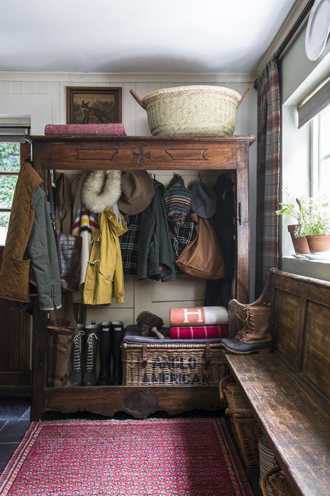 Period Living, Antique Armoire, Casa Country, Mud Rooms, Boot Room, Style At Home, Mud Room, Entry Way, Country Cottage