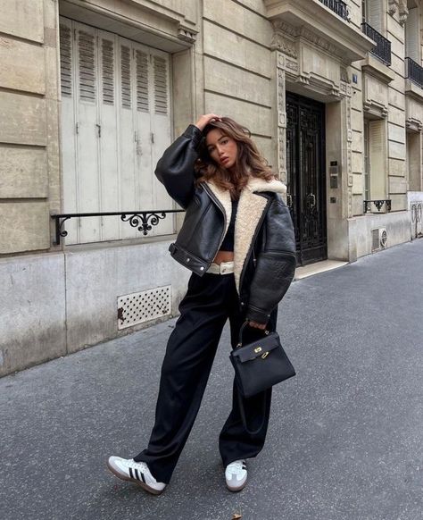 Adidas Samba Outfit, Ny Outfits, Samba Outfit, 일본 패션, Looks Street Style, Adidas Outfit, Mode Inspo, 가을 패션, Autumn Outfit