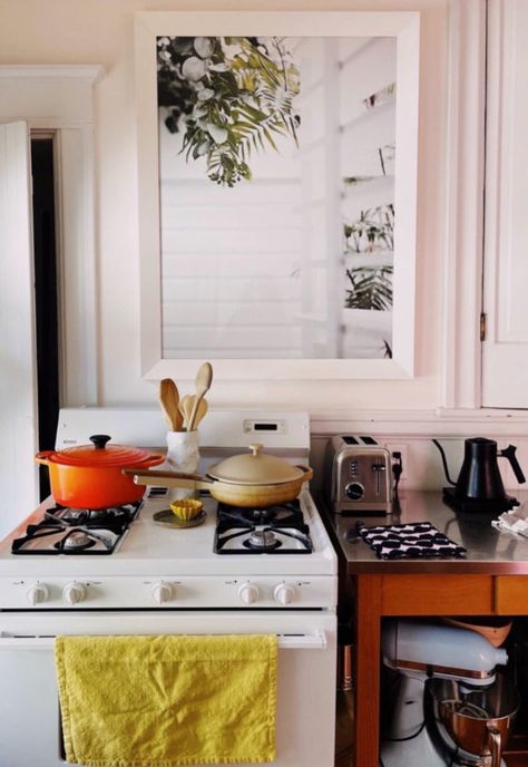 on trend: colorful kitchens. | sfgirlbybay Windowless Kitchen, Windowless Office, Windowless Room, Grey Apartment, Kitchen Decor Grey, Ford Interior, Devol Kitchens, Kitchen Design Inspiration, Bar Storage