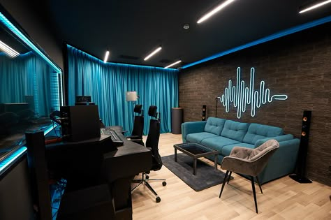 Modern Music Studio Design, Filming Studio Design, Studio Set Up, Music Studio Room Luxury, Music Studio Room Design, Small Music Studio, Music Studio Room Ideas, Modern Music Studio, Podcast Room Ideas