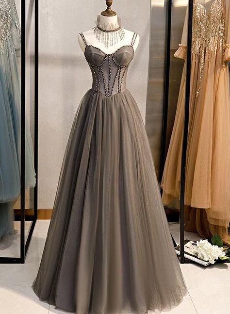 9aa42b31882ec039965f3c4923ce901bdesc45165969ri Grey Evening Dresses, Corset Dress Prom, Evening Dress Floor Length, Vintage Prom, Beaded Tulle, Prom Dresses Vintage, فستان سهرة, Tulle Prom Dress, Formal Dresses Prom