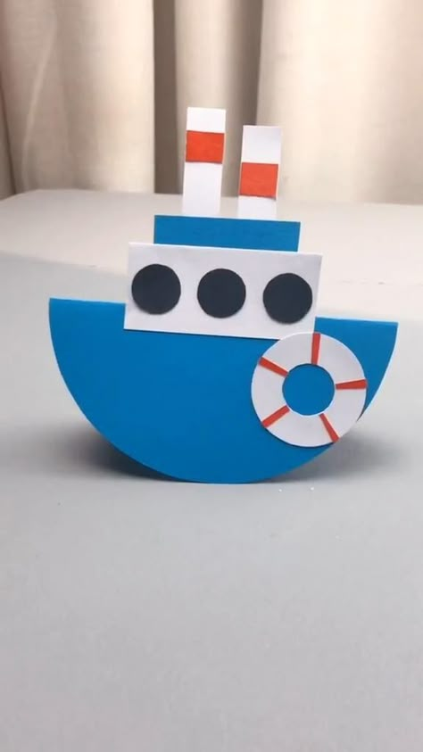 DIY Crafts for Kids-How to Make Paper Plate Ship-DIY Tutorial Kraf Kertas, Stuck At Home, Paper Boat, Diy Crafts For Kids Easy, Make Paper, Paper Crafts Origami, Paper Crafts Diy Tutorials, Paper Crafts For Kids, Childrens Crafts