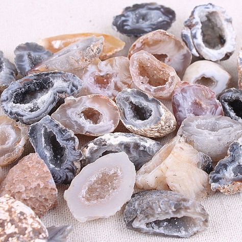 No Hole White Gray Rough Rock Crystal Agates Geode Mineral Energy Healing Reiki Agates Decoration Craft Beads | Wish Minerals Crystals Stones, Agate Decor, Stone Ornaments, Spiritual Stuff, Raw Crystal Jewelry, How To Make Paper Flowers, Crystal Geode, Stone Crafts, Agate Geode