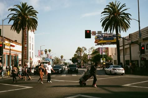 California Wallpaper, Film Cam, San Myshuno, Film Camera Photography, Life On Film, Photography 35mm, Digital Gallery, Fotografi Vintage, 35mm Photography