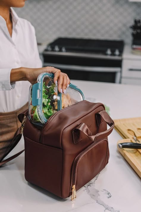 Luxury Lunch Bags, Luxury Lunch, Leather Lunch Bag, Brown Luxury, Insulated Lunch Tote, Best Lunch Bags, Vegan Leather Tote, Insulated Bags, Insulated Lunch Box