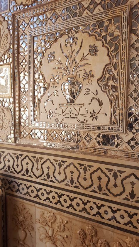 Sheesh Mahal Decor, Sheesh Mahal Wedding Decor, Sheesh Mahal Lahore, Lahore Fort, Sheesh Mahal, Bedhead Design, Pakistani Art, Mosaic Art Diy, Persian Architecture