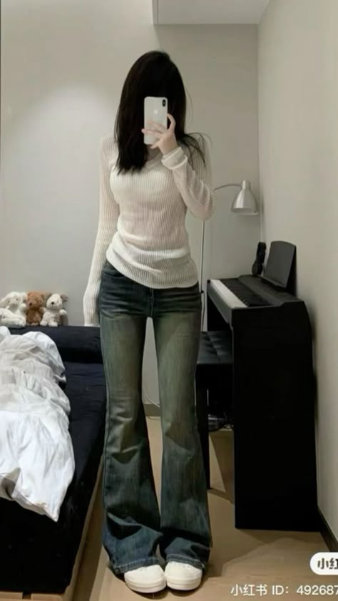 2000s Outfit Ideas, Cutbray Jeans, 2000s Outfit, Cute Pants, Korean Outfits, Casual Style Outfits, Lookbook Outfits, Teen Fashion Outfits, Dream Clothes