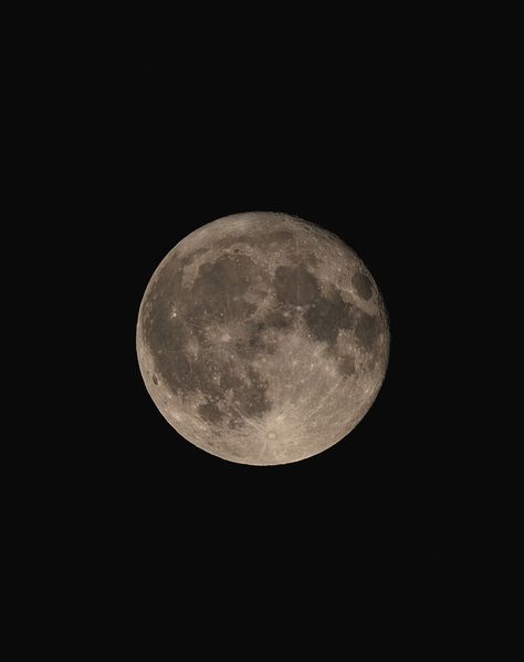 Attempting some moon shots tonight... #fullmoonphotography📷🌝 #fullmoonphotography #fullmoon Full Moon Photography, Shoot The Moon, Full Moon, Moon, Instagram