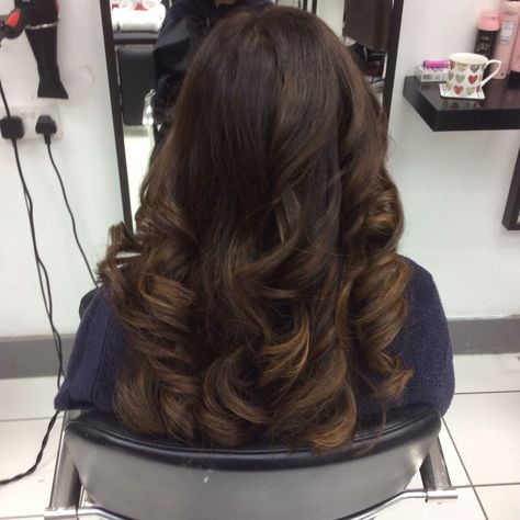 Curly blowdry Curly Blowdry Short Hair, Wavy Blowdry, Loose Bouncy Curls, Curly Blow Dry, Blowdry Hairstyles, Curly Blowout, Tennis Hair, Curly Blowdry, Blow Dry Hair