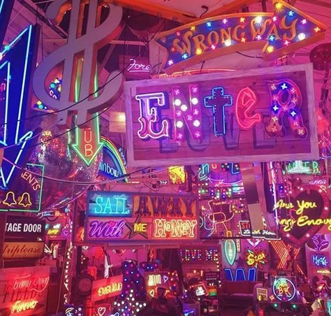 Bright Circus Aesthetic, Neon Core, Neon Circus, Cabaret Club, Clowncore Aesthetic, Circus Aesthetic, Collage Des Photos, Clown Core, Fallout New Vegas