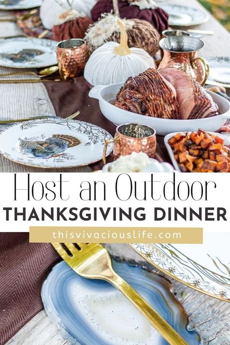 Thanksgiving Outdoors Ideas, Outdoor Thanksgiving Table Setting Ideas, Thanksgiving Outdoor Dinner Table, Backyard Thanksgiving Dinner, Outdoor Thanksgiving Dinner Party Ideas, Thanksgiving Buffet Setup, Thanksgiving Buffet Setup Ideas, Outdoor Thanksgiving Dinner, Outside Thanksgiving