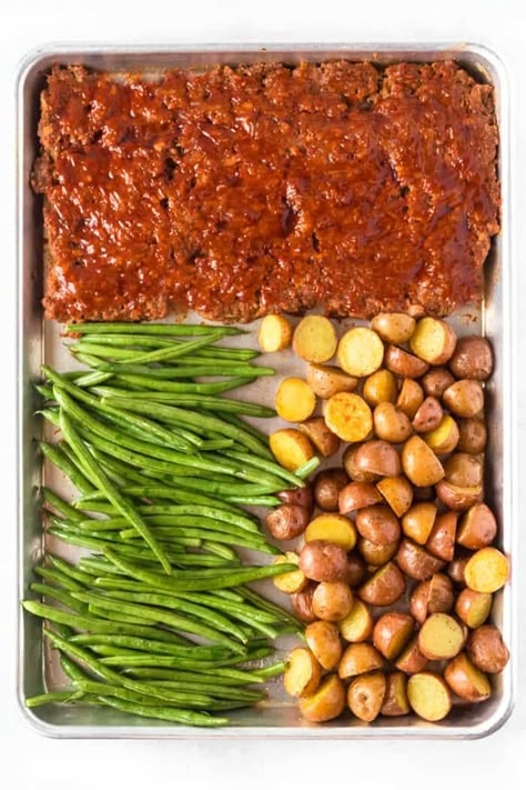 Pioneer Woman Recipes Sheet Pan Meatloaf, Meat Sheet Pan Dinners, Meatloaf Sheetpan Dinner, Pioneer Woman Meatloaf Sheetpan, Sheet Pan Meatloaf And Green Beans, Sheet Pan Meat And Veggies, Pioneer Woman Quarter Sheet Pan Supper, Burger Sheet Pan Dinners, Sheet Pan Meatloaf Recipes