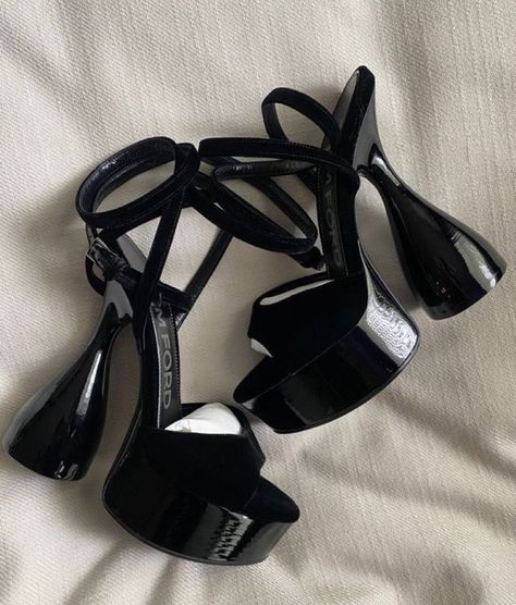 Disco Heels, Tom Ford Heels, Dr Shoes, Cute Heels, Girly Shoes, Aesthetic Shoes, Shoe Inspo, Swag Shoes, Pretty Shoes