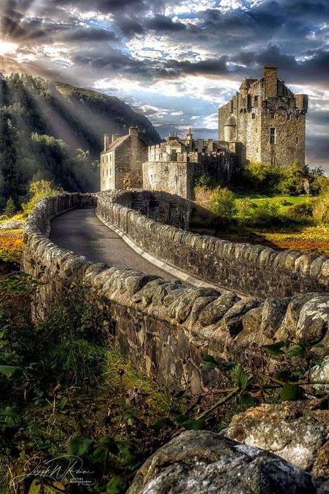 Fantasy Hotel, Eilean Donan Castle, Scotland Forever, Eilean Donan, The Isle Of Skye, Scottish Castles, Dark Heart, West Highlands, The Wizard Of Oz