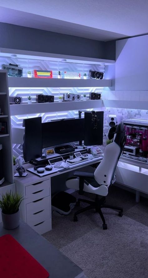 Ikea Gaming Room, Set Up Gamer Minimalista, Pc Set Up Aesthetic, Gamer Setup Ideas, Gaming Room Inspiration, Gaming Desk Designs, Bedroom Gaming Setup, Gaming Setup Bedroom, Men Room