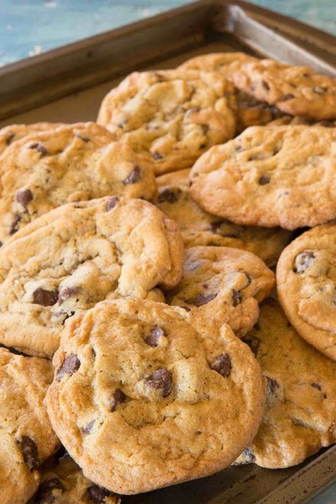 Best Original Nestle Toll House Cookie Recipe - IzzyCooking Original Nestle Toll House Cookie Recipe, Original Toll House Cookie Recipe, Nestle Chocolate Chip Cookie Recipe, Toll House Cookie Recipe, Cc Cookies, Nestle Cookies, Nestle Tollhouse Chocolate Chip Cookies, Toll House Cookies, Nestle Chocolate Chip Cookies