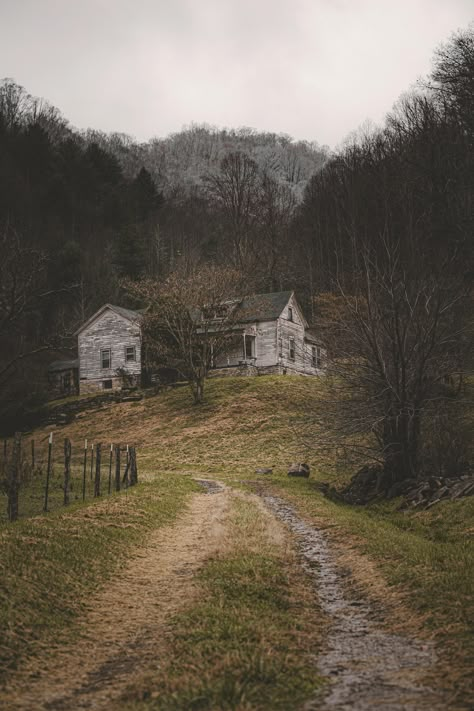 Appalachian Gothic, Eerie Pictures, Hillside Cottage, Grown Woman Bedroom Ideas, Woman Bedroom Ideas, Grandma Chic, Ethel Cain, Dark Secrets, Forgotten Places