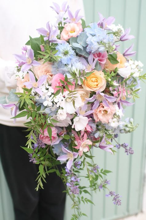 Pastel Cascade Bridal Bouquet, Pastel Rainbow Bouquet, Pastel Flower Bouquet, Waterfall Bouquet, Pastel Bridal Bouquet, Mexican Wedding Ideas, Rainbow Bouquet, Purple Flower Bouquet, Wildflower Bouquets