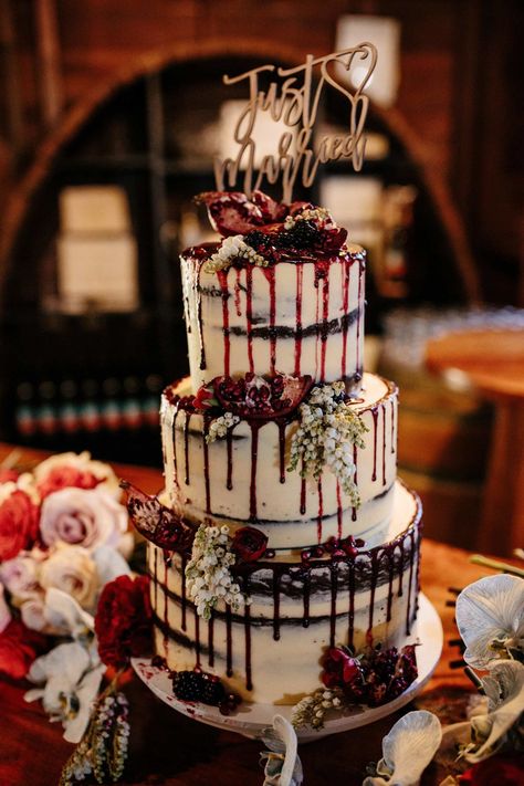 Dark Wedding Cake, Nude Wedding Cake, Wedding Cake Dark, Halloween Wedding Reception, Haunted Wedding, Gothic Wedding Cake, Red Velvet Wedding Cake, Black Wedding Cake, Alternative Wedding Cakes