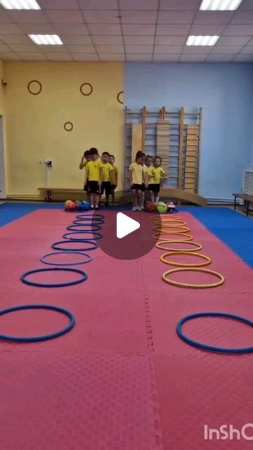 Kindergarten Gym Games, Football Activities For Kids, Movement Games For Kids, Sport Activities For Kids, Kindergarten Pe Games, Movement Activities For Kids, Football Games For Kids, Physical Development Activities, Music Games For Kids