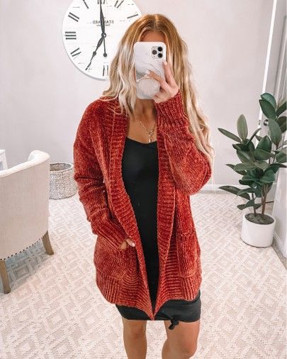 Chenille Cardigan Outfit, Velvet Crochet Cardigan, Crochet Fuzzy Cardigan, Forever 21 Casual Fall Cardigan, Chenille Cardigan, Fuzzy Cardigan, Fantasy Closet, Cardigan Outfits, Casual Everyday