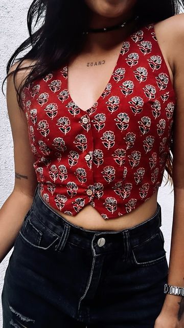 Top Ideas For Women, Top Stitching Ideas, Crop Tops Designs, Cute Crop Top Outfits, Dress With Crop Top, Indie Tops, Printed Tops For Women, Crop Tops Ideas, Traditional Tops