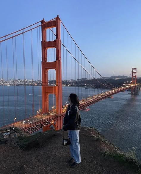 Sf Instagram Pictures, Travel Aesthetic California, Aesthetic San Francisco Pictures, Pictures To Take In California, Usa Trip Aesthetic, Sf Picture Ideas, San Francisco Girl Aesthetic, San Francisco Vision Board, Sanfransico Aesthetic