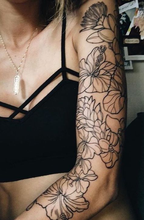 Pint: vika_sunday 💕�💕💕 Tropisches Tattoo, Vintage Tattoos, Feminine Tattoo Sleeves, Girls With Sleeve Tattoos, Flower Sleeve, Tattoo Girls, Tiny Tattoo, Shoulder Tattoos For Women, Full Sleeve Tattoos