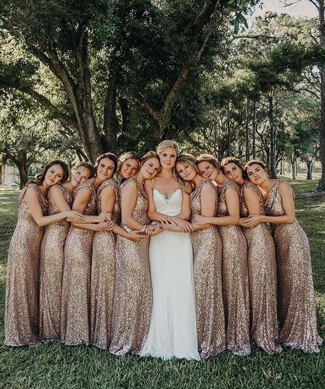 Bride And Bridesmaid Pictures, Rose Gold Bridesmaid Dress, Bridesmaid Poses, Bridesmaid Pictures, Bridesmaid Photoshoot, Rose Gold Bridesmaid, Wedding Portrait Poses, Sequin Bridesmaid, Gold Bridesmaid Dresses