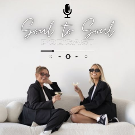 Podcasts For Women Photoshoot, Podcast Aesthetic Women, 3 Person Podcast Setup, Podcast Duo Photoshoot, Group Podcast Photoshoot Ideas, Podcast Profile Pictures, Podcast Vibes Aesthetic, Podcasts Photoshoot, Podcast Shoot Ideas