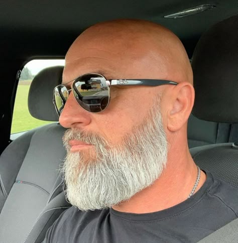 BEARDS IN THE WORLD | @christian_t_prey THE BEST WAY BALD & BEARD #beautifulbeard #beard #beards #bearded #barbudo #barbe #barbu #barbeiro #tnsbarber #barbuto… | Instagram Grey Beard Bald Head, Bald Men With Grey Beards, Grey Beard Styles For Bald Men, Grey Beard Styles For Men, Bald And Beard, Bald Men With Beards Style, Medium Length Beard, Beard Styles For Bald Men, Mens Beards