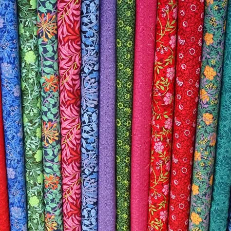 Top 10 online fabric stores Buy Fabric Online Cheap, Fabric Websites, Online Fabric Stores, Quilting Fabric Online, Colorful Hairstyles, Fabric Shops Online, Fabric Outlet, Creeper Minecraft, Sewing Materials