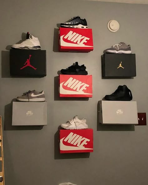 Shoe Box On Wall Display, Shoe Box Shoe Rack, Jordan Boxes On Wall, Show Boxes On Wall, Sneaker Boxes On Wall, Shoe Rack Ideas Bedroom, Shoe Boxes On Wall, Shoe Box Wall, Sneakerhead Bedroom