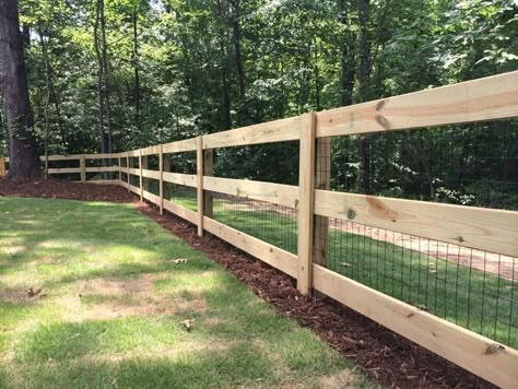 Long Fence Ideas, Fence Around Pond Ideas, Big Fenced In Backyard, Ranch Property Ideas, Fence For Large Property, Fence With Chicken Wire, Farmhouse Fence Ideas Front Yards, Farm Yard Landscaping, Acreage Fencing