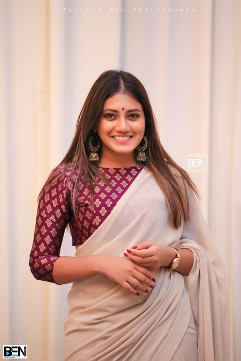 Saree Jacket Designs Latest, Shanudrie Priyasad, Simple Saree Blouse Designs, Full Sleeves Blouse Designs, Saree Jacket, Saree Jacket Designs, Saree Jackets, Jacket Designs, Official Dresses