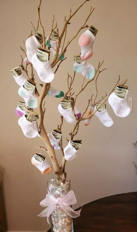 40+ Easy Baby Shower Ideas for Girls - Holidappy Baby Shower Tree, Easy Baby Shower, Living Room Setting, Shower Prizes, Idee Babyshower, Baby Shower Baskets, Baby Shower Treats, Baby Shower Theme Decorations, Unisex Baby Shower