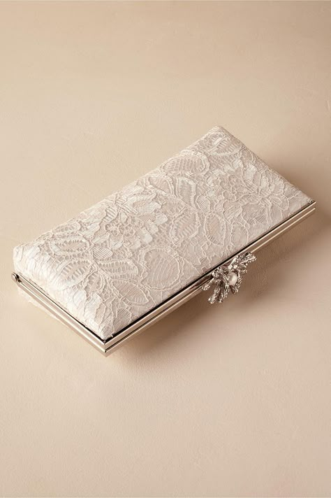 Classy Bridesmaid Gifts, Formal Bags, Bridal Bags, Bridal Clutches, Wedding Accessories For Bride, Trendy Purses, Bridal Purse, Anthropologie Wedding, Luxury Clutch