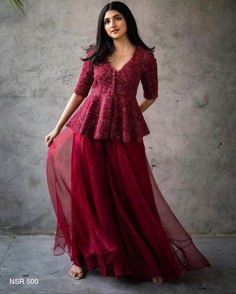 Maroon Dress Outfit, Organza Palazzo, Traditional Dresses Indian, Organza Outfit, Red Sharara, Red Colour Dress, Maroon Outfit, Sharara Designs, Saree Style