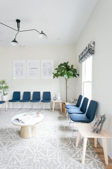 Dental Boutique, Waiting Room Design Reception Areas, Physiotherapy Room, Waiting Room Decor, Chiropractic Office Design, Doctor Office Design, Office Reception Design, Dentist Office Design, Waiting Room Design